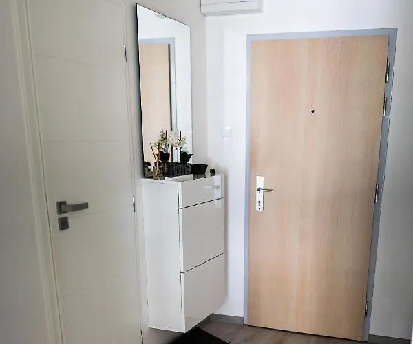 Ah Povazska Appartement *