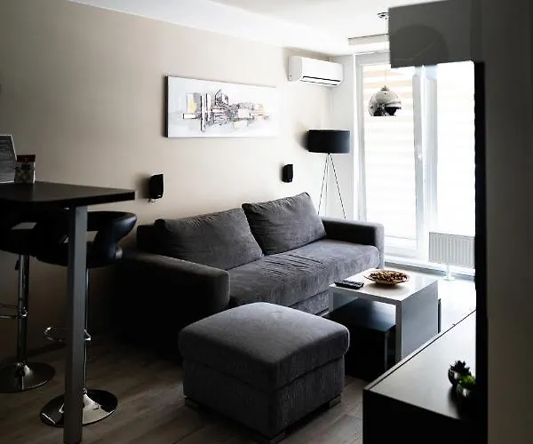 Ah Povazska Appartement *